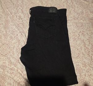 Levi's Straight Leg Women's Jeans - Black